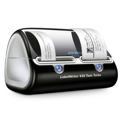Imprimante d'étiquettes Dymo LabelWriter 450 Twin Turbo avec deux rouleaux étiquetés, l'un affichant des étiquettes d'adresse, l'autre des codes-barres. Appareil pour l'impression d'étiquettes.