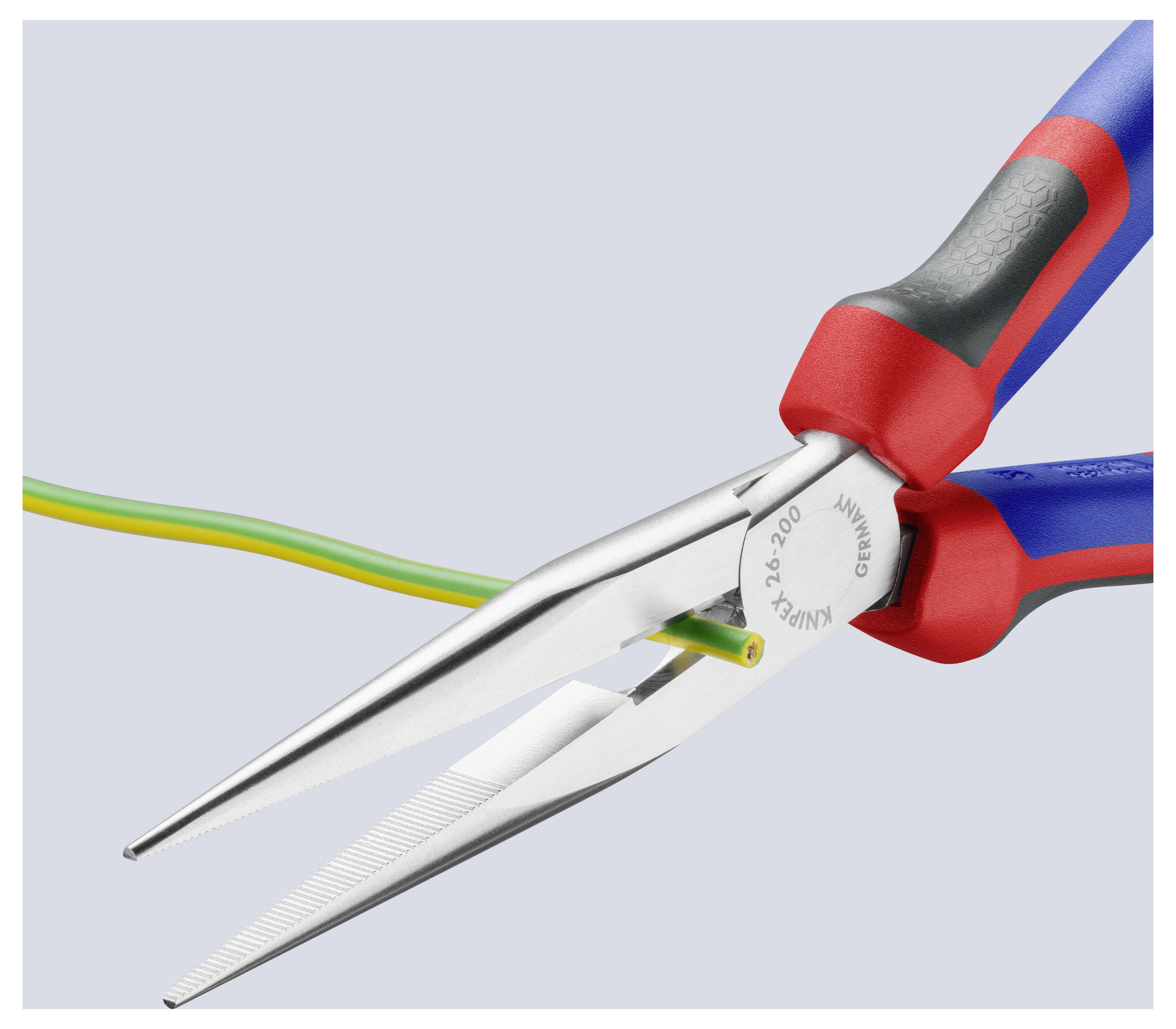 Pinces à bec long coupant un fil rayé vert et jaune.