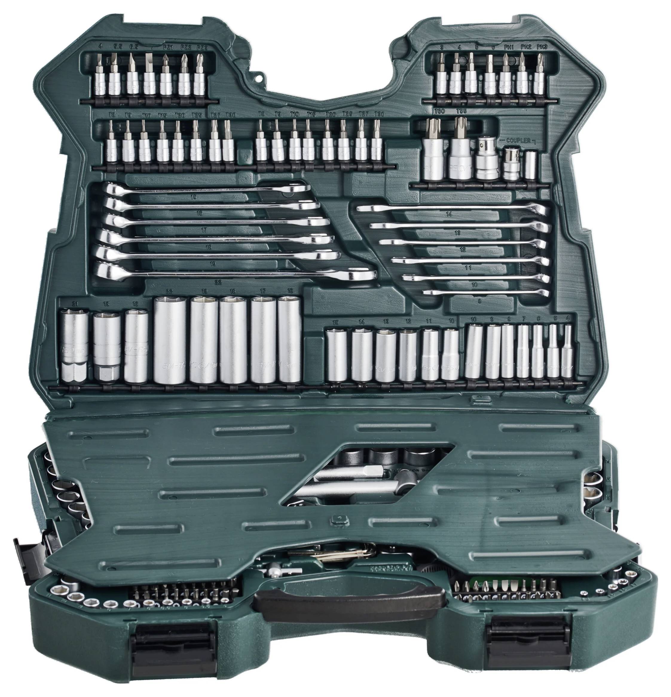 Une boîte à outils ouverte contenant divers douilles, clés Allen et tournevis, organisés dans des compartiments.