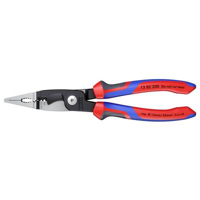 Pince multifonction rouge et bleue avec mâchoires noires, dotée d'une zone de préhension, d'un tranchant pour couper les fils et de poignées isolées pour les travaux électriques.