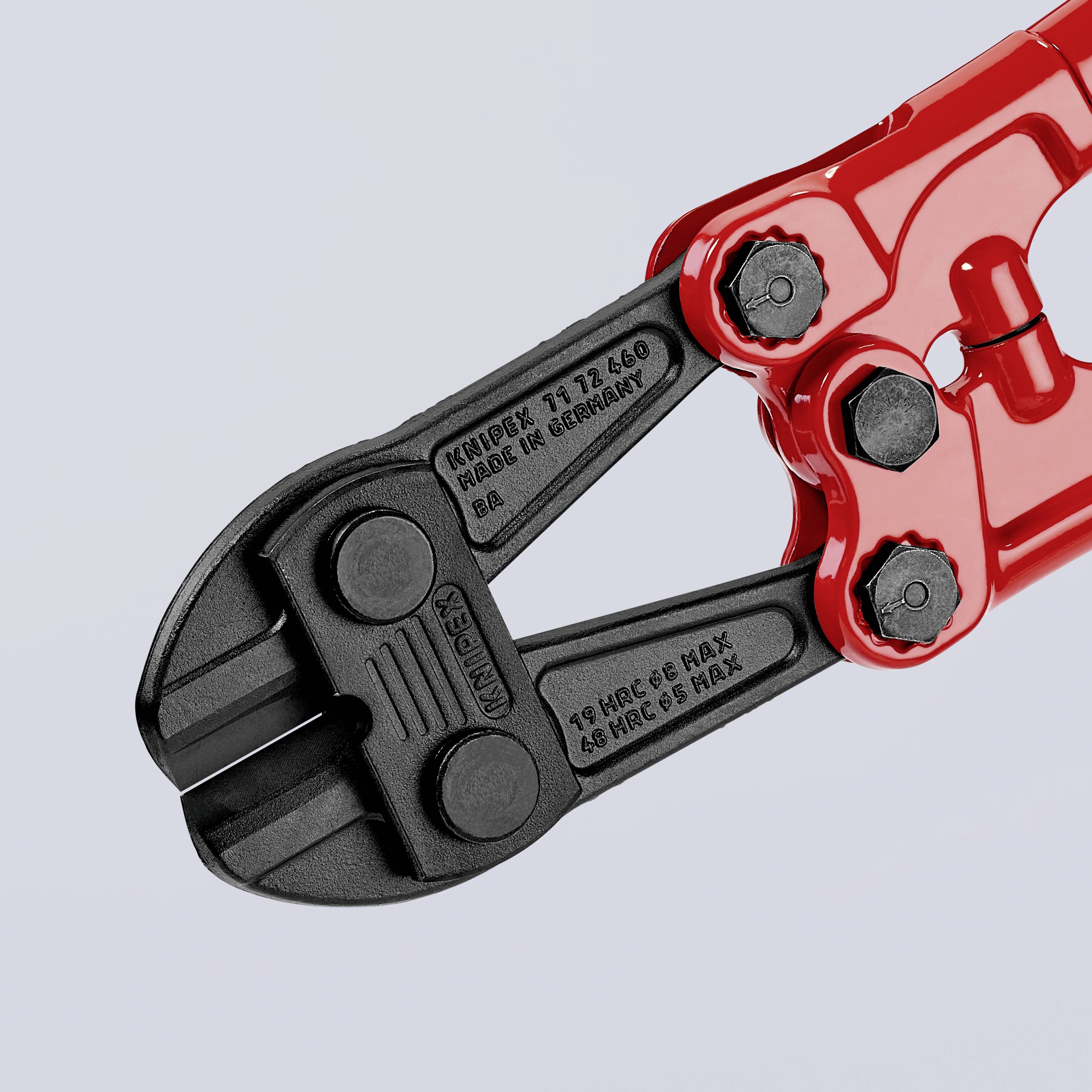 Un coupe-boulons rouge avec une tête noire et deux poignées. L'inscription du fabricant indique 'Knipex made in Germany'.