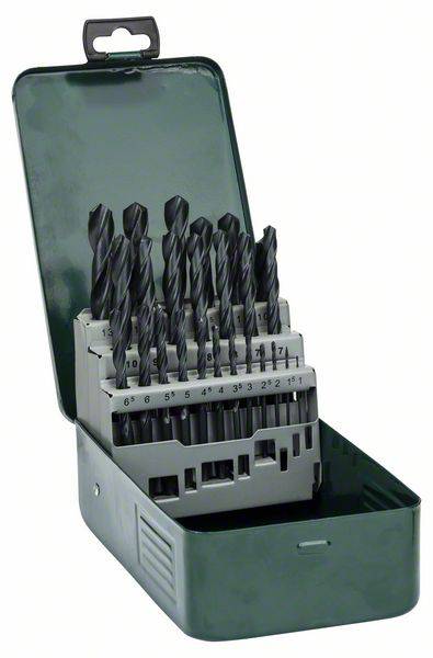 Un ensemble de forets en métal de différentes tailles dans un coffret métallique vert ouvert.