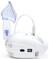Une machine nébuliseur blanche avec un masque facial bleu attaché par un tube, dotée d'un interrupteur d'alimentation et d'une prise électrique.