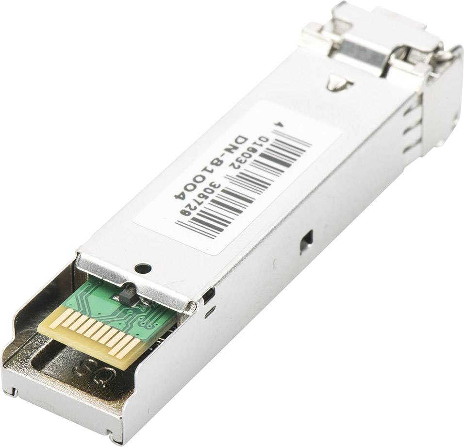 Un module SFP (Small Form-factor Pluggable) pour la connexion d'équipements réseau, avec circuit visible et code-barres.