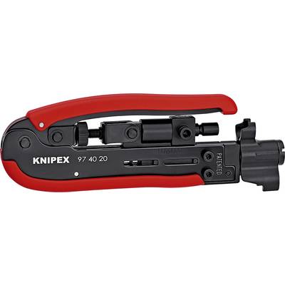 Une pince à sertir rouge et noire de la marque Knipex, modèle 97 40 20, adaptée aux cosses et aux connexions électriques.