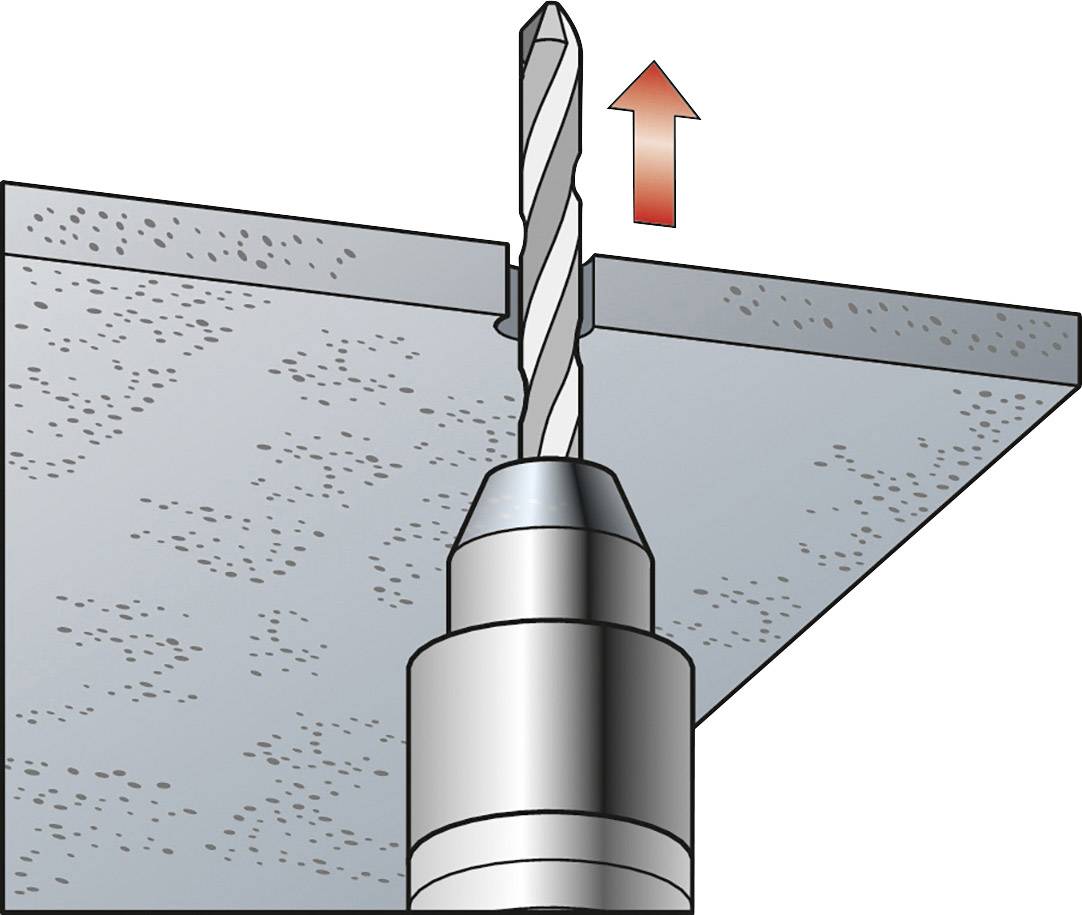 Perceuse perçant une plaque métallique. Une flèche rouge pointe vers le haut, indiquant la direction du perçage.