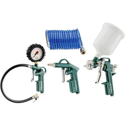 Ensemble d'outils comprenant des pistolets pneumatiques et un tuyau. Inclut un manomètre, un pistolet de nettoyage et un pistolet de peinture.