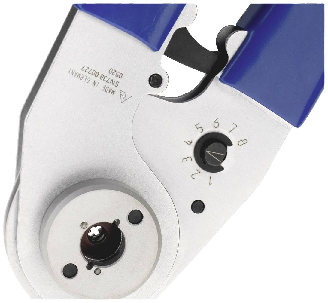 Une pince manuelle bleue avec des réglages numériques de 2 à 8, probablement destinée aux sertissages de câbles.