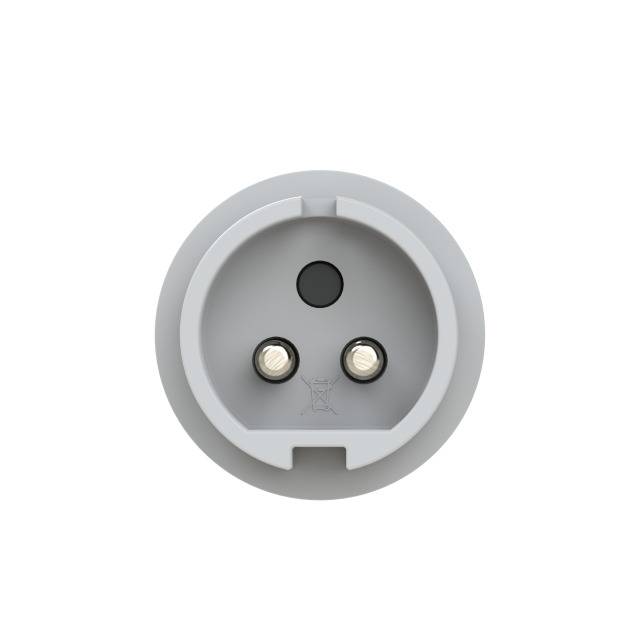 Vue d'une prise électrique européenne de type Schuko avec deux trous et un contact de terre.
