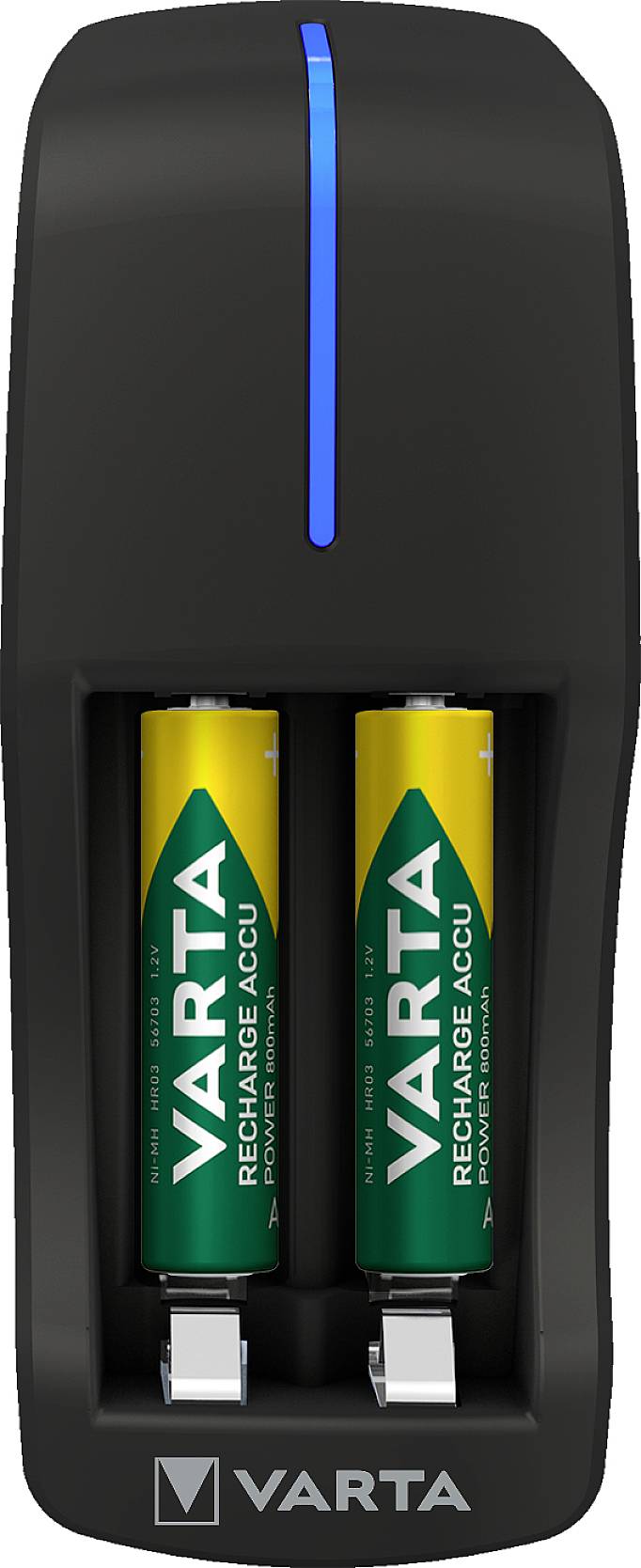 Chargeur de batterie noir avec deux piles Varta insérées. Le chargeur affiche un indicateur de charge bleu.