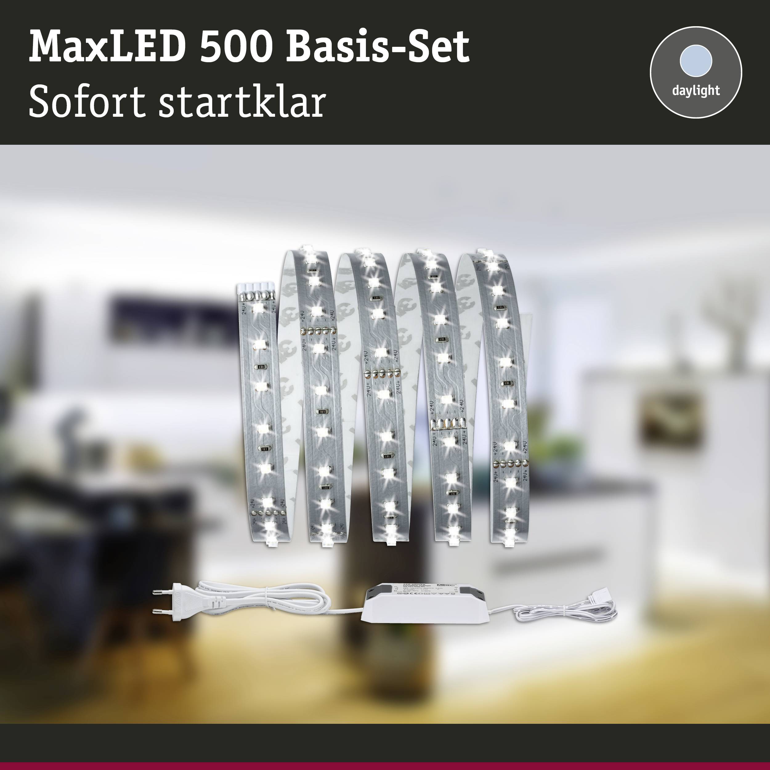 Ensemble de base MaxLED 500 avec bande LED et accessoires ; idéal pour une installation immédiate dans un intérieur moderne.