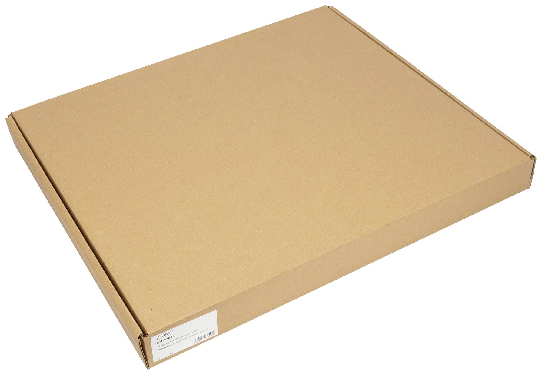 Une boîte en carton marron plate, fermée et rectangulaire, est posée sur une surface blanche.