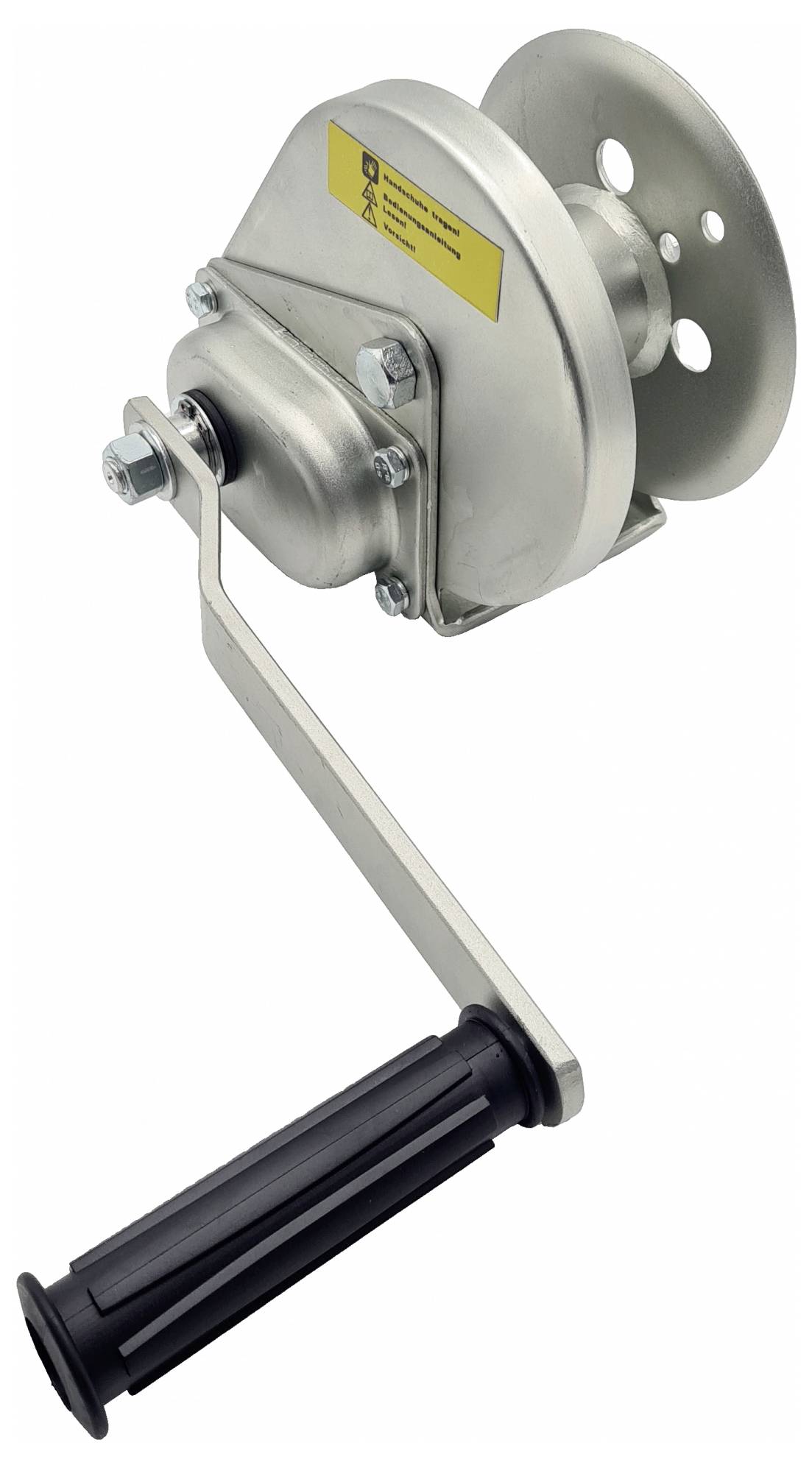 Un gros plan d'un treuil manuel avec une poignée métallique et une prise en main, utilisé pour soulever ou tirer des objets lourds, présentant un mécanisme à engrenages.