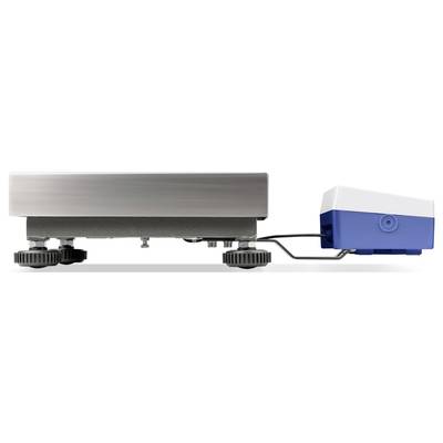 Une balance électronique avec un boîtier de contrôle bleu sur le côté droit, reliée par un câble.