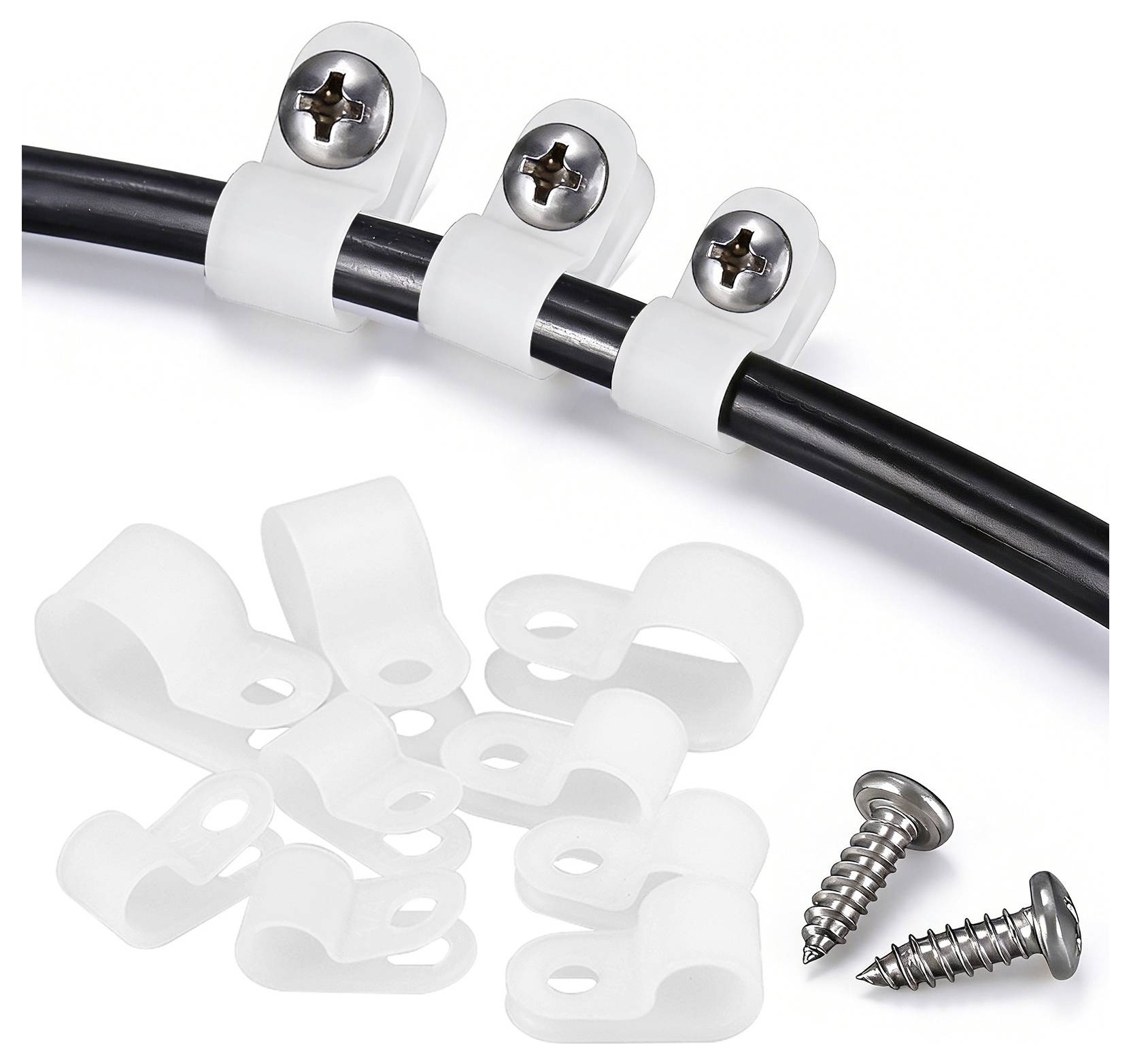 Attaches-câbles et vis fixant un câble noir, avec un tas de clips en plastique blanc et deux vis de montage argentées sur un fond blanc.