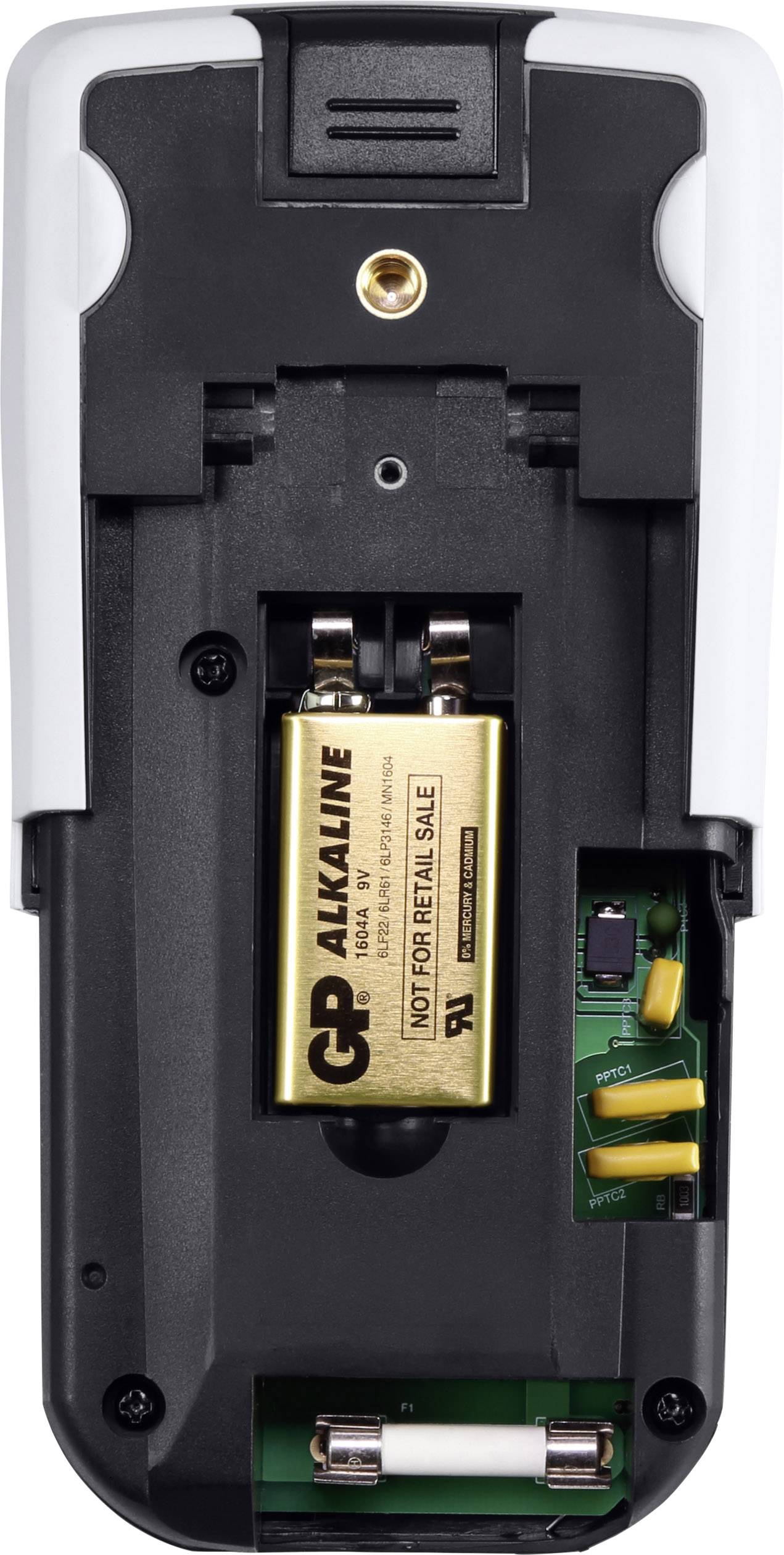 Télécommande sans couvercle montrant la pile 'GP ALKALINE' insérée et les composants électroniques.