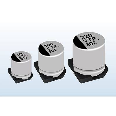 'Trois composants électroniques cylindriques de différentes tailles, chacun portant une combinaison de chiffres et de lettres sur sa surface supérieure.'