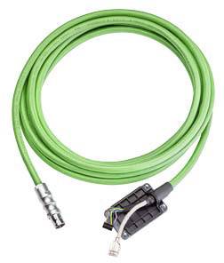 Câble électrique vert avec une fiche métallique ronde et un connecteur rectangulaire noir de l'autre côté.