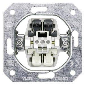 Élément d'interrupteur encastrable en métal avec bornes et connexions à vis apparentes, adapté à l'installation dans un mur.