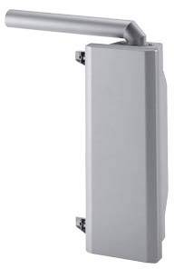 Une charnière de porte argentée et moderne avec poignée intégrée, adaptée aux portes lourdes ou aux applications de sécurité.