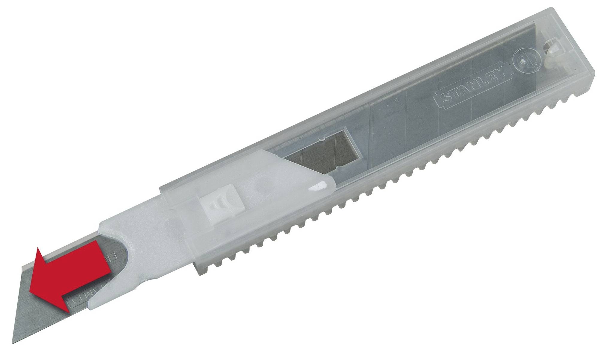 Un cutter gris dans un boîtier transparent avec une lame rétractable. Une flèche rouge pointe vers la lame à l'extrémité.