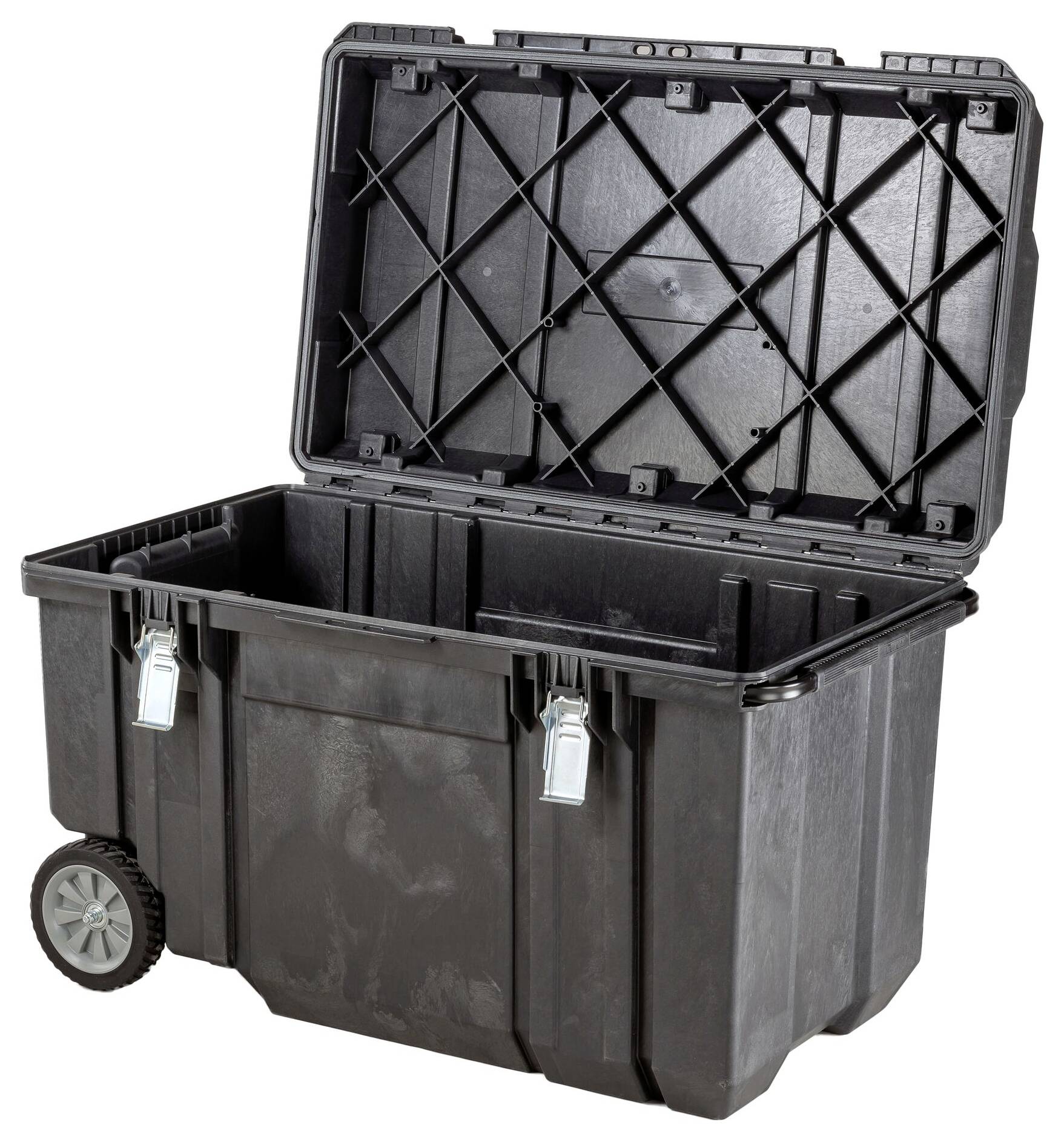 Grand conteneur en plastique noir sur roues, avec couvercle ouvert et deux fermoirs métalliques. Idéal pour le rangement des outils.