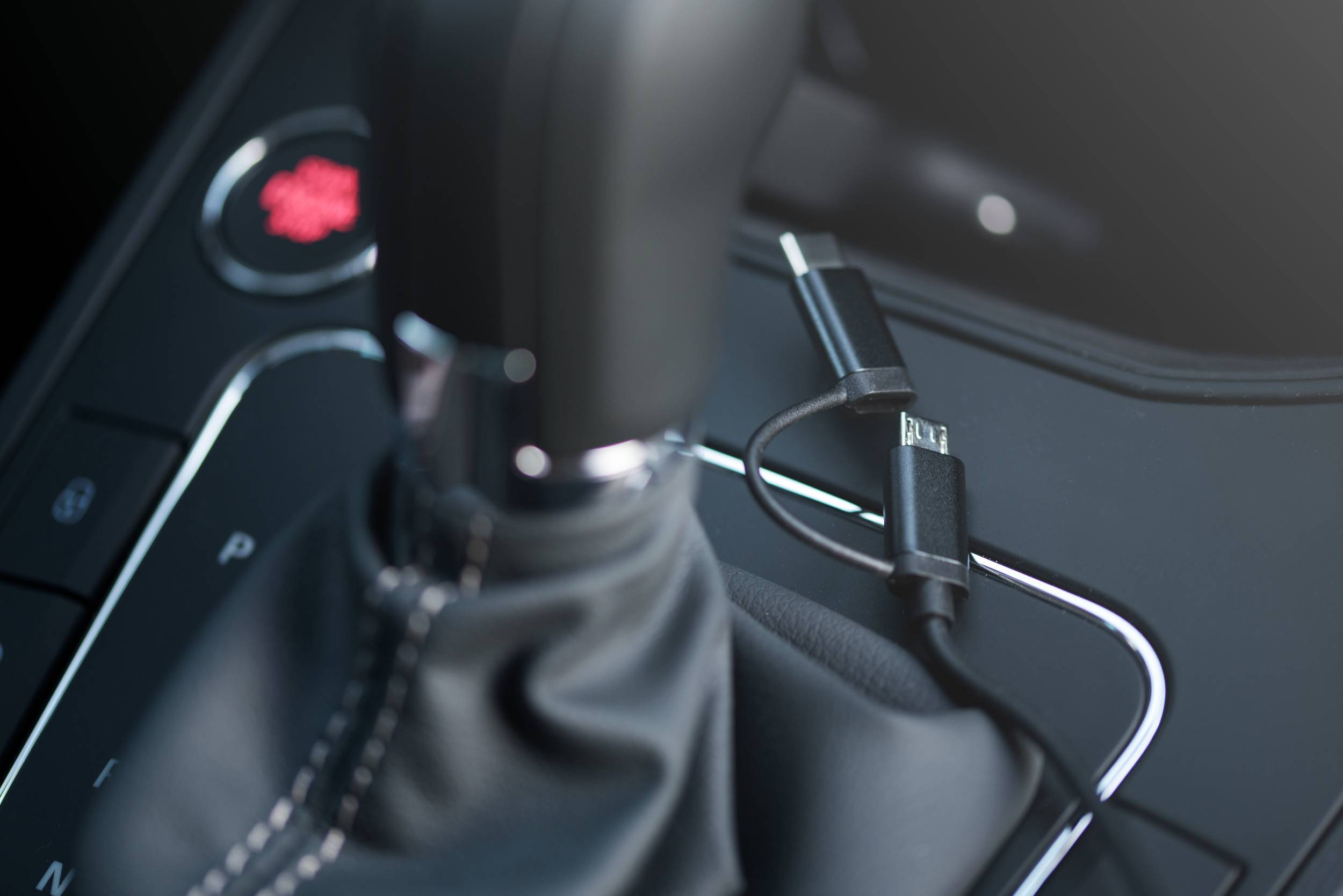 Ansmann Câble USB 1.20 m noir connecteur aluminium, gaine TPE 1700-0082-1