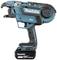 Outil de serrage de câbles Makita BT à batterie, vue de côté. Design ergonomique, batterie 18V, corps bleu avec poignée noire.