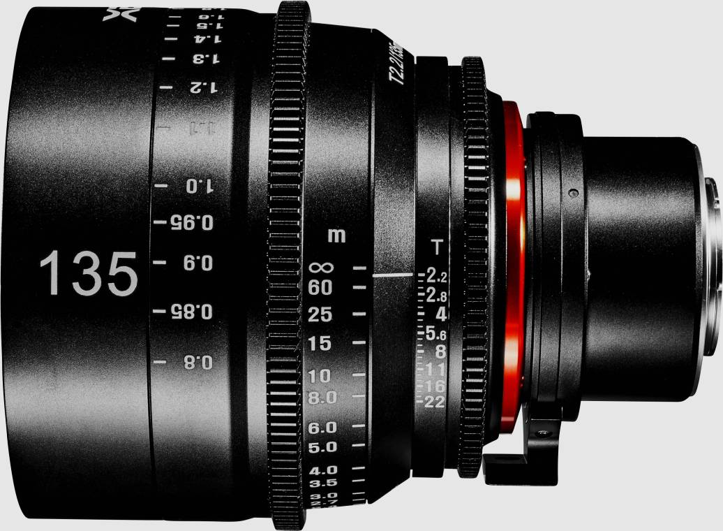 Samyang 21627 21627 Téléobjectif f/2.2 (max) 135 mm-4