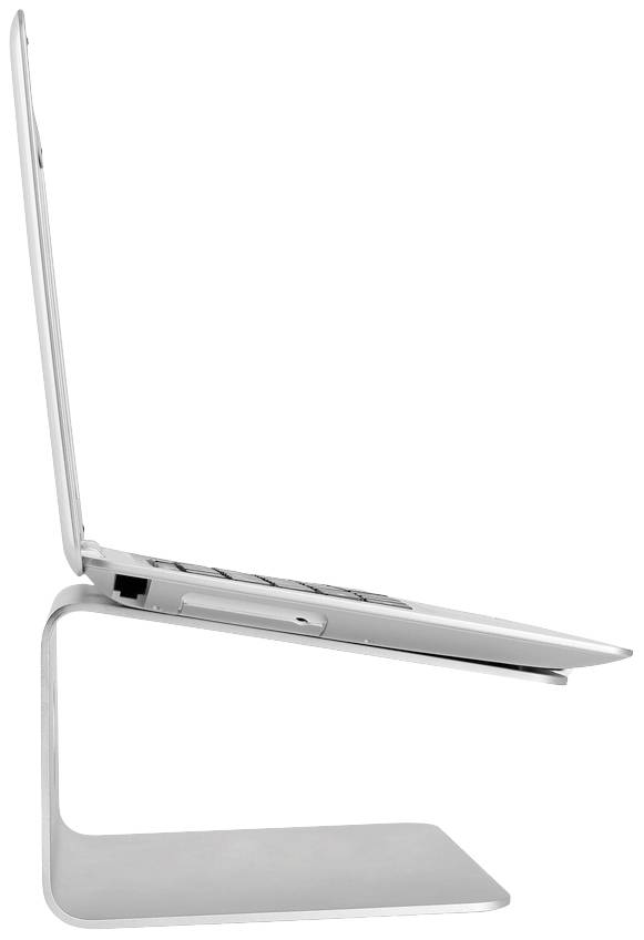 Vue latérale d'un ordinateur portable fin et argenté posé sur un support incurvé minimaliste en métal.