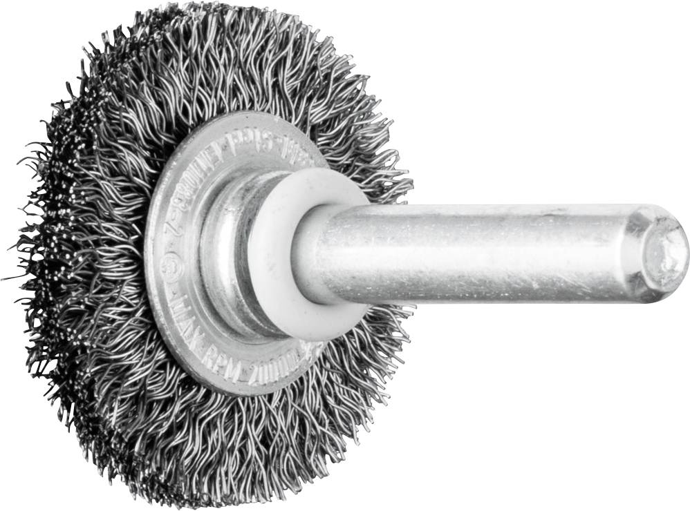 Brosse métallique avec tête circulaire et manche en métal, utilisée pour le nettoyage et le décapage de surfaces.