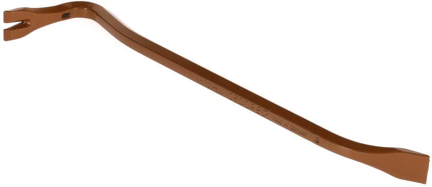 Pince-étau orange à deux extrémités : une pour faire levier, l'autre pour extraire des clous. Outil sur fond blanc.