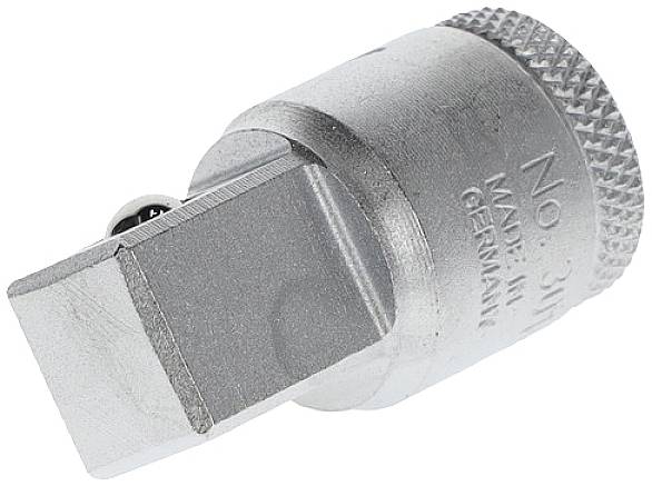 Clé à douille métallique avec poignée striée et l'inscription 'Made in Germany', adaptée aux opérations d'emboîtement en mécanique de précision.