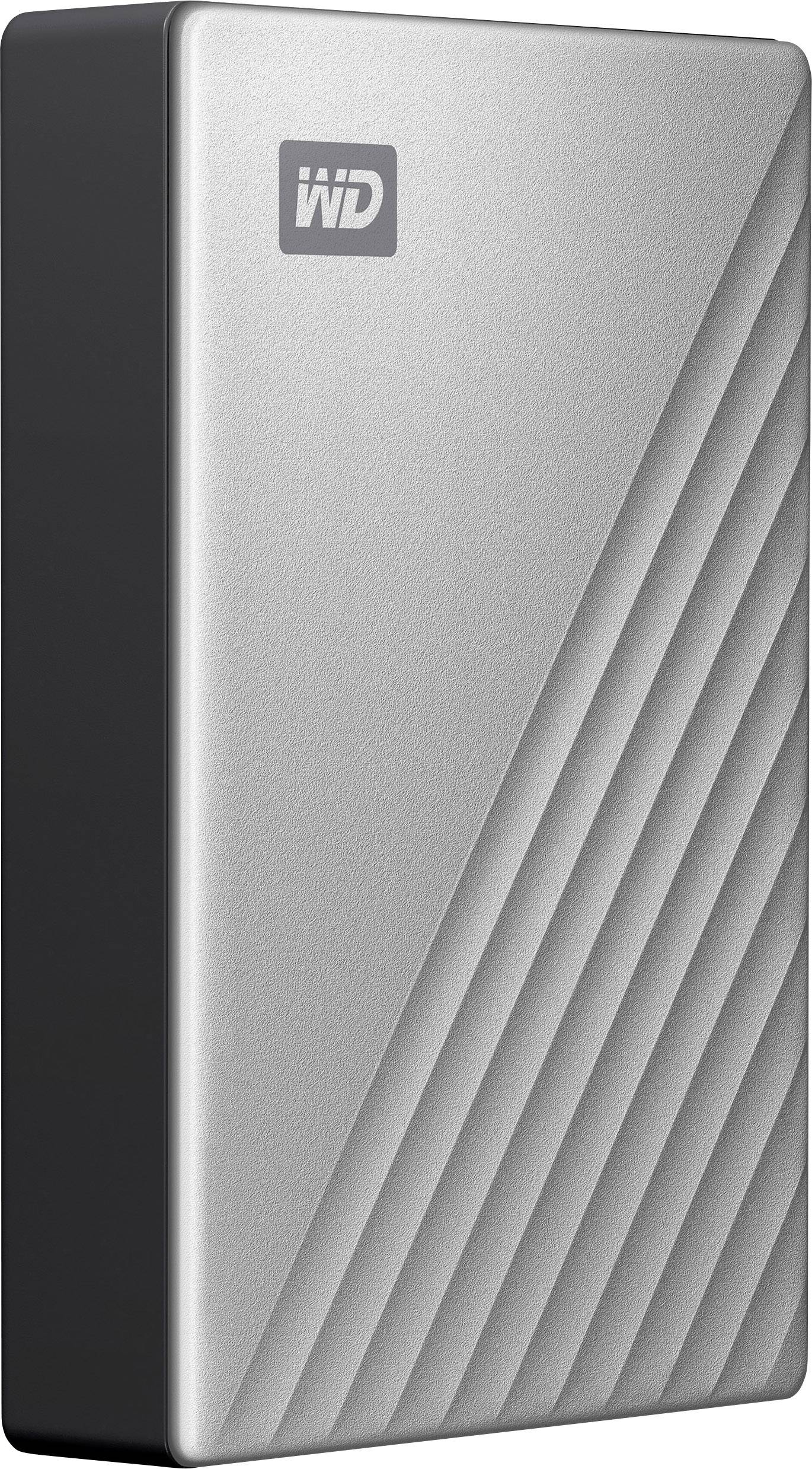 Un disque dur externe argenté portant le logo 'WD' sur la façade et des lignes obliques comme élément de design.