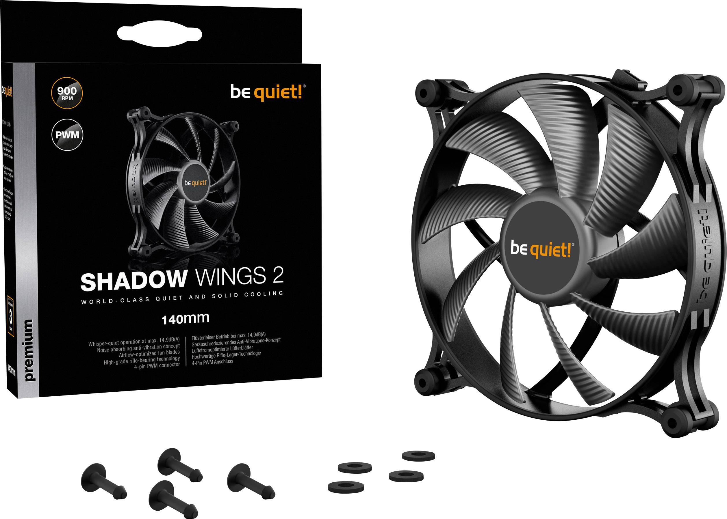 « Silence ! Shadow Wings 2 » Ventilateur de 140 mm avec des ailettes de refroidissement silencieuses, câbles et vis représentés, à côté de l'emballage avec les spécifications du produit.
