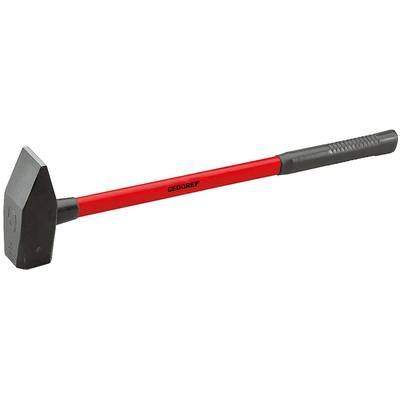 Un marteau de charpentier avec un manche rouge et une tête noire est posé horizontalement. La marque 'GEDORE' est inscrite en lettres noires sur le manche.