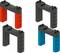 Quatre ponts construits avec des blocs de construction, chacun composé de deux poutres verticales et d'une poutre horizontale dans différentes couleurs : rouge, noir et bleu.