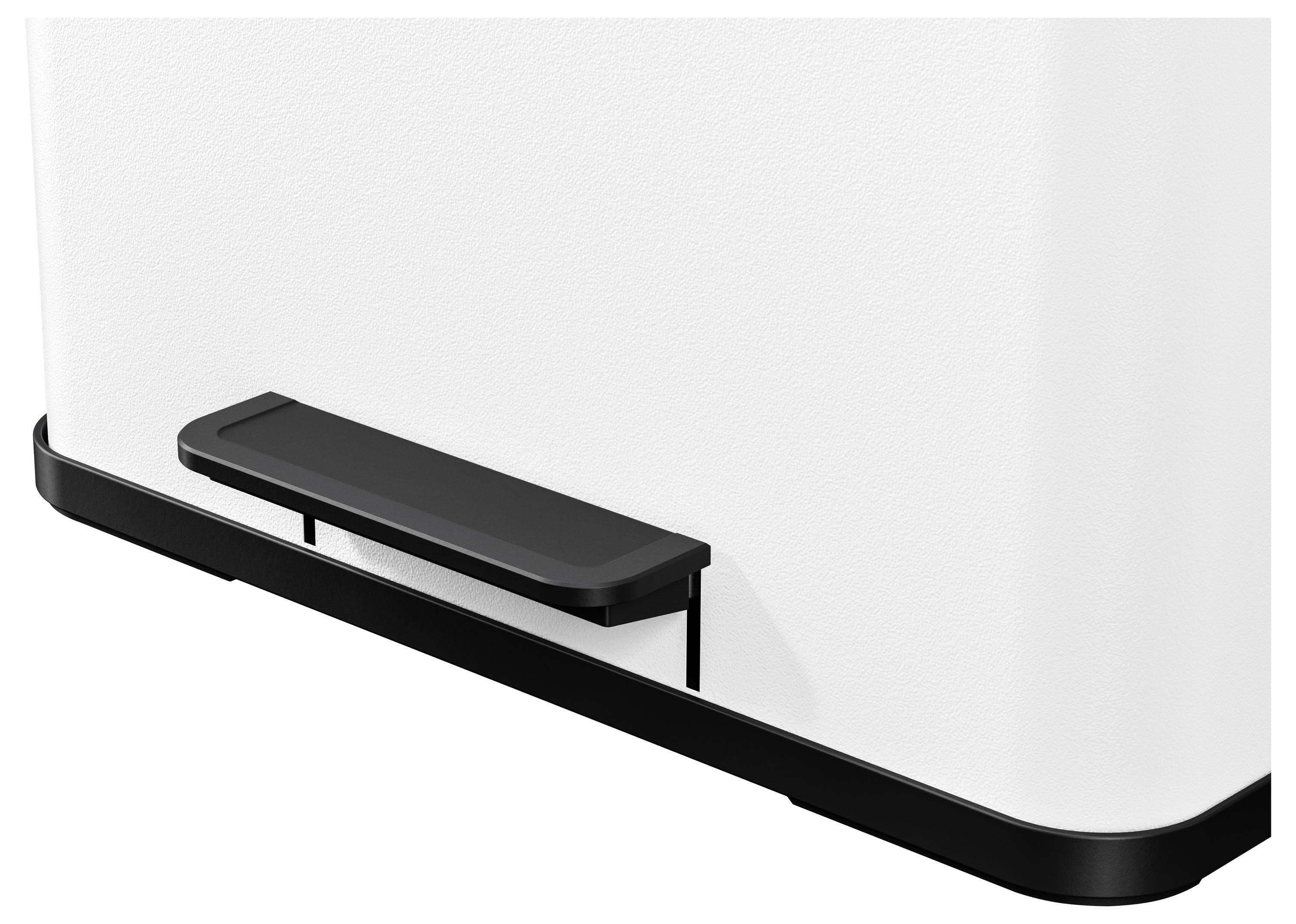 Grille-pain blanc avec un tiroir noir et orange pour retirer les miettes. Éléments argentés sur les côtés.