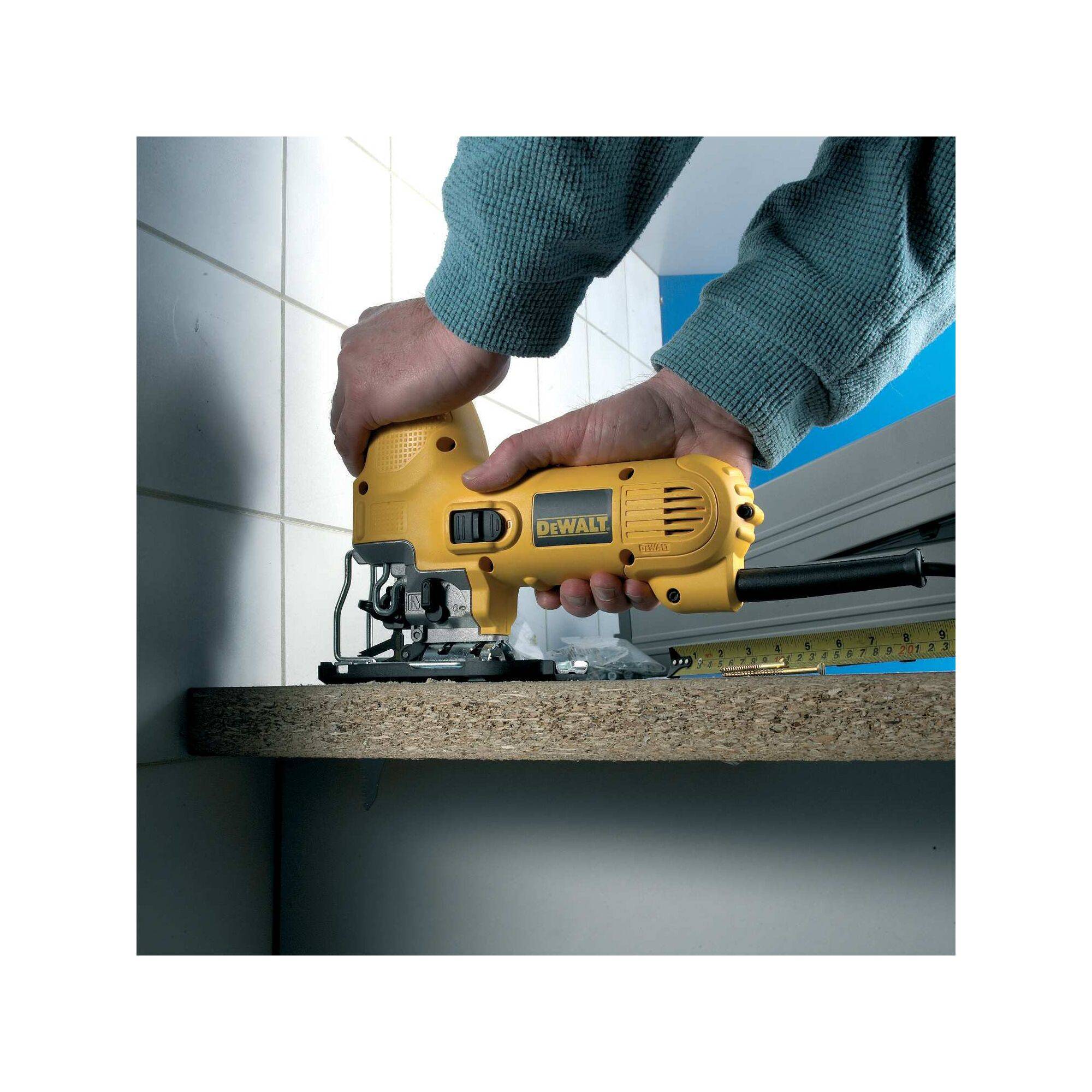 DEWALT DW343K Scie sauteuse DW343K-QS 550 W-3