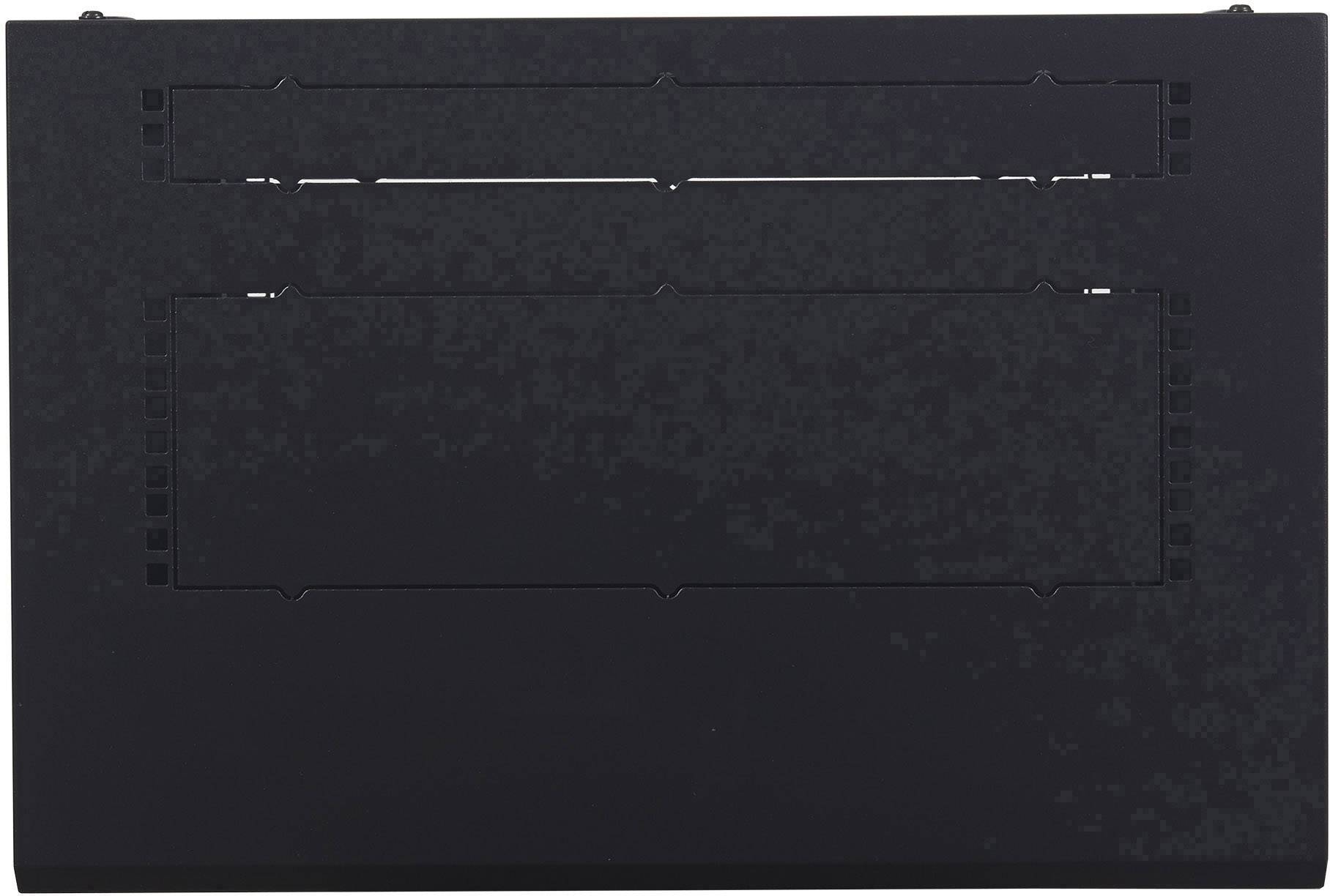 Une plaque rectangulaire noire avec des fentes et des bords découpés.