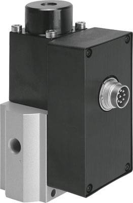 Un appareil électronique avec un boîtier noir et un embout argenté ; il dispose d'un connecteur enfichable multibroche.