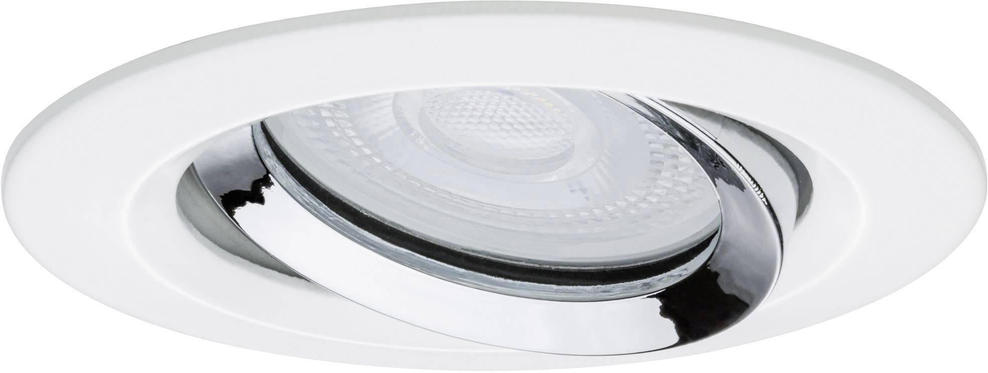Spot encastrable rond au cadre chromé et bordure blanche, adapté comme éclairage de plafond dans des intérieurs modernes.