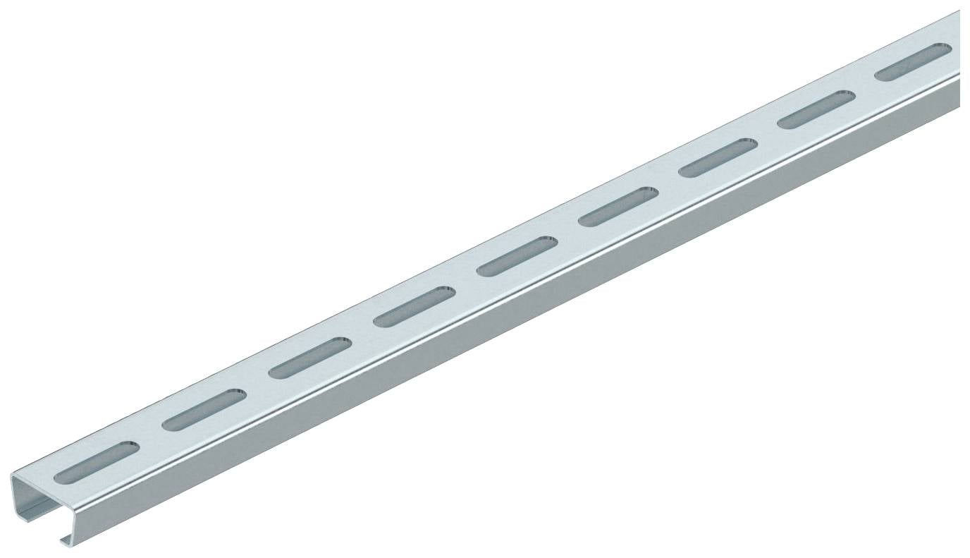 Rail métallique en profilé en U, avec un motif de fente continu pour le montage ; vue de côté montrant la longueur et les fentes uniformes.