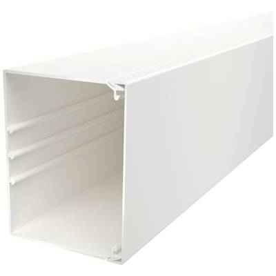 Un goulotte rectangulaire blanche avec face avant ouverte et trois compartiments intérieurs, destinée à organiser et ranger les câbles de manière ordonnée.