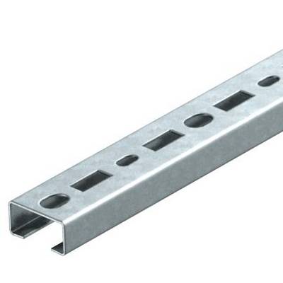 Rail métallique à perforations rectangulaires et circulaires, utilisé pour des applications structurelles ou de construction.
