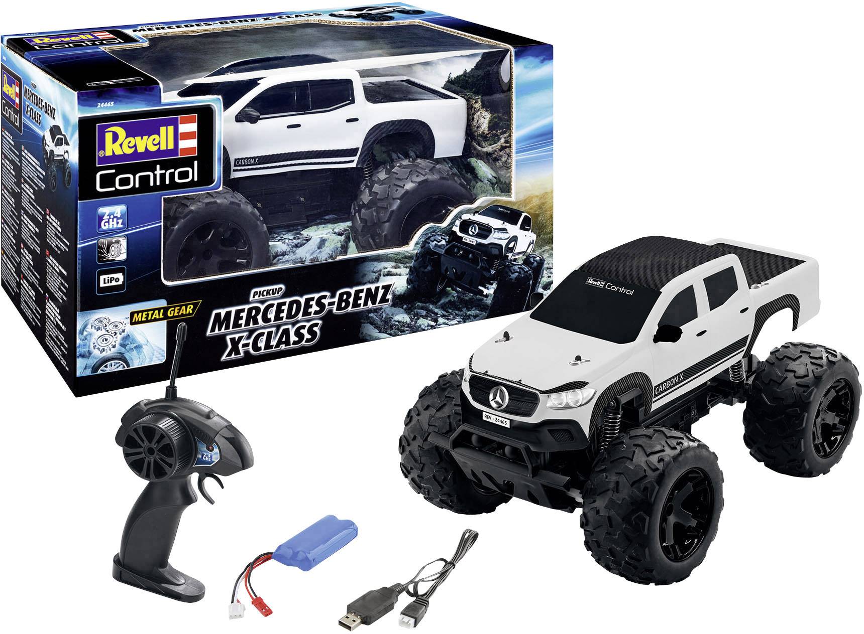 Voiture télécommandée 'Mercedes-Benz X-Class' avec télécommande, chargeur et piles. L'emballage présente une image du véhicule en action tout-terrain.