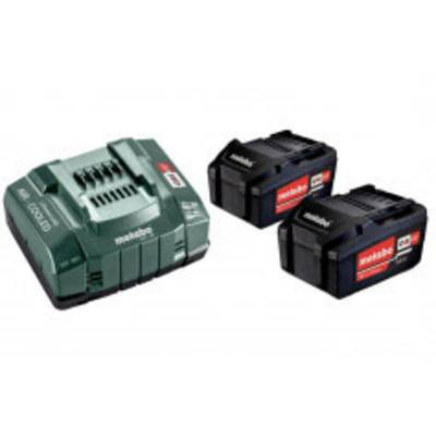 Chargeur et deux batteries de la marque Metabo, compatibles avec les outils 18 volts.