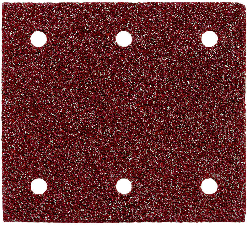 Un papier de verre rectangulaire à grain grossier avec six trous de fixation pour un appareil de ponçage.