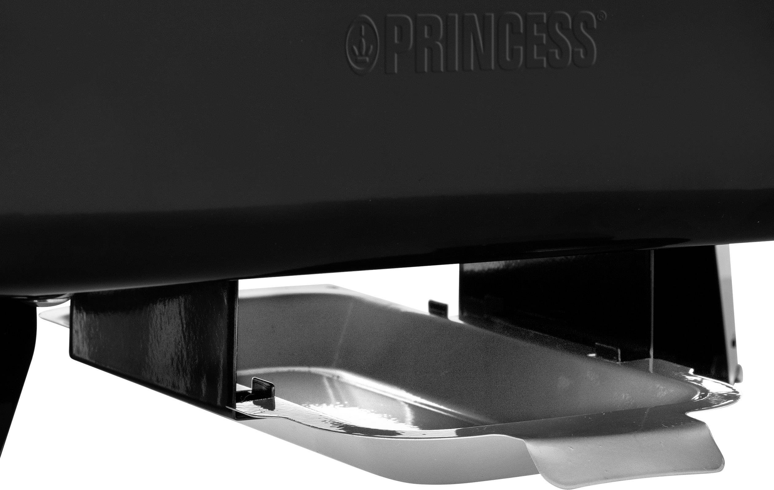Appareil de grill avec bac de récupération des graisses, la marque 'Princess' visible.