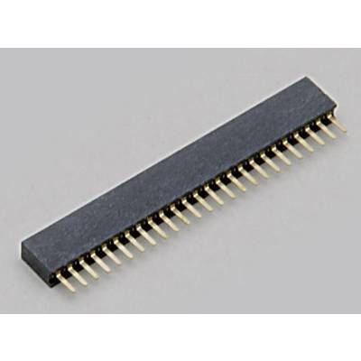 Un connecteur rectangulaire noir avec des broches dorées, utilisé pour les connexions électroniques sur une carte de circuit imprimé.
